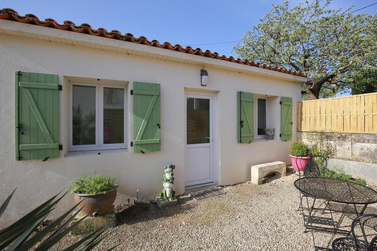 Le Gite Vert Saint-Germain-de-Lusignan Экстерьер фото
